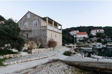 Hrvatska Privát Pomena, Eksterijer